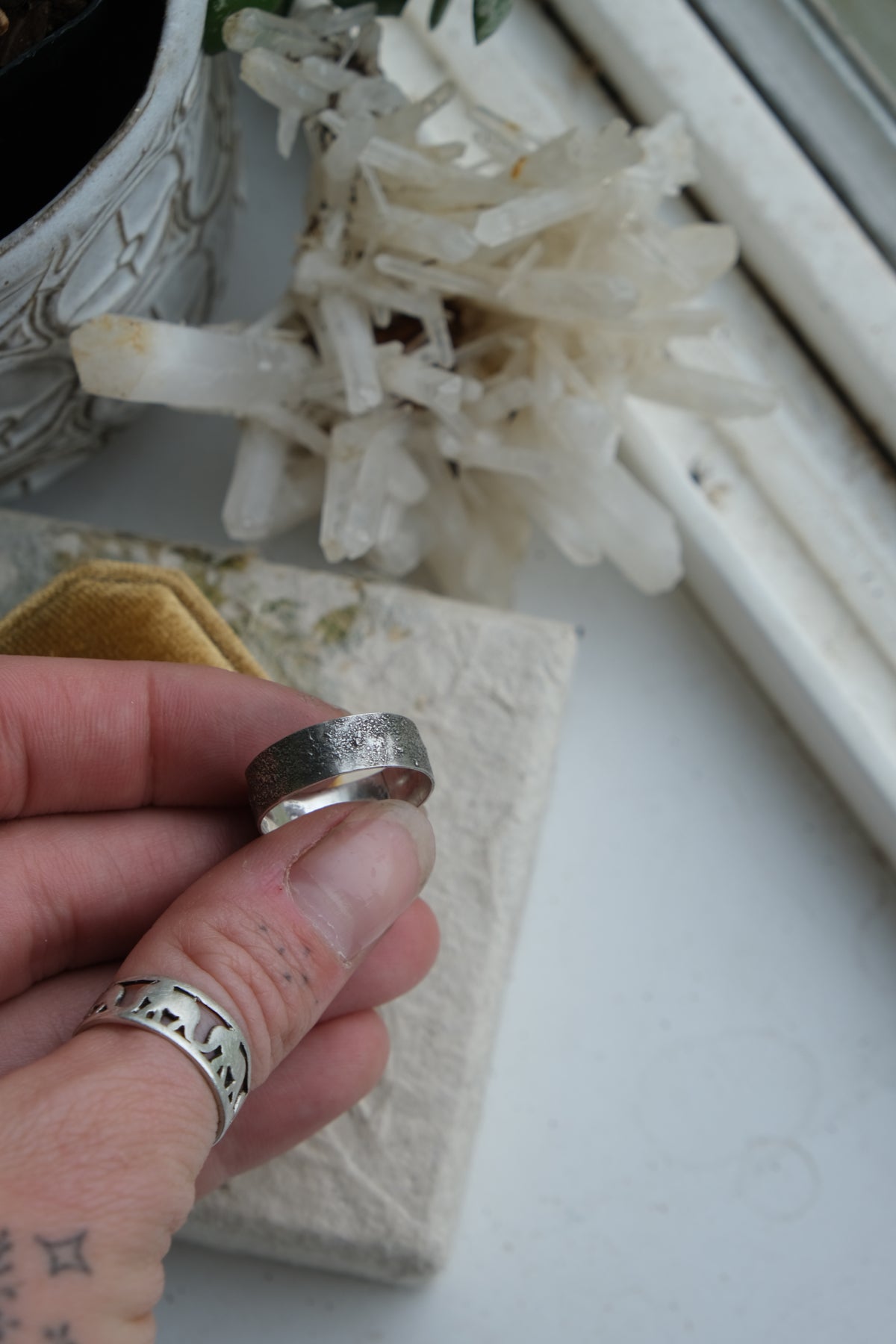 Textured Wide Band Ring Size-8.5