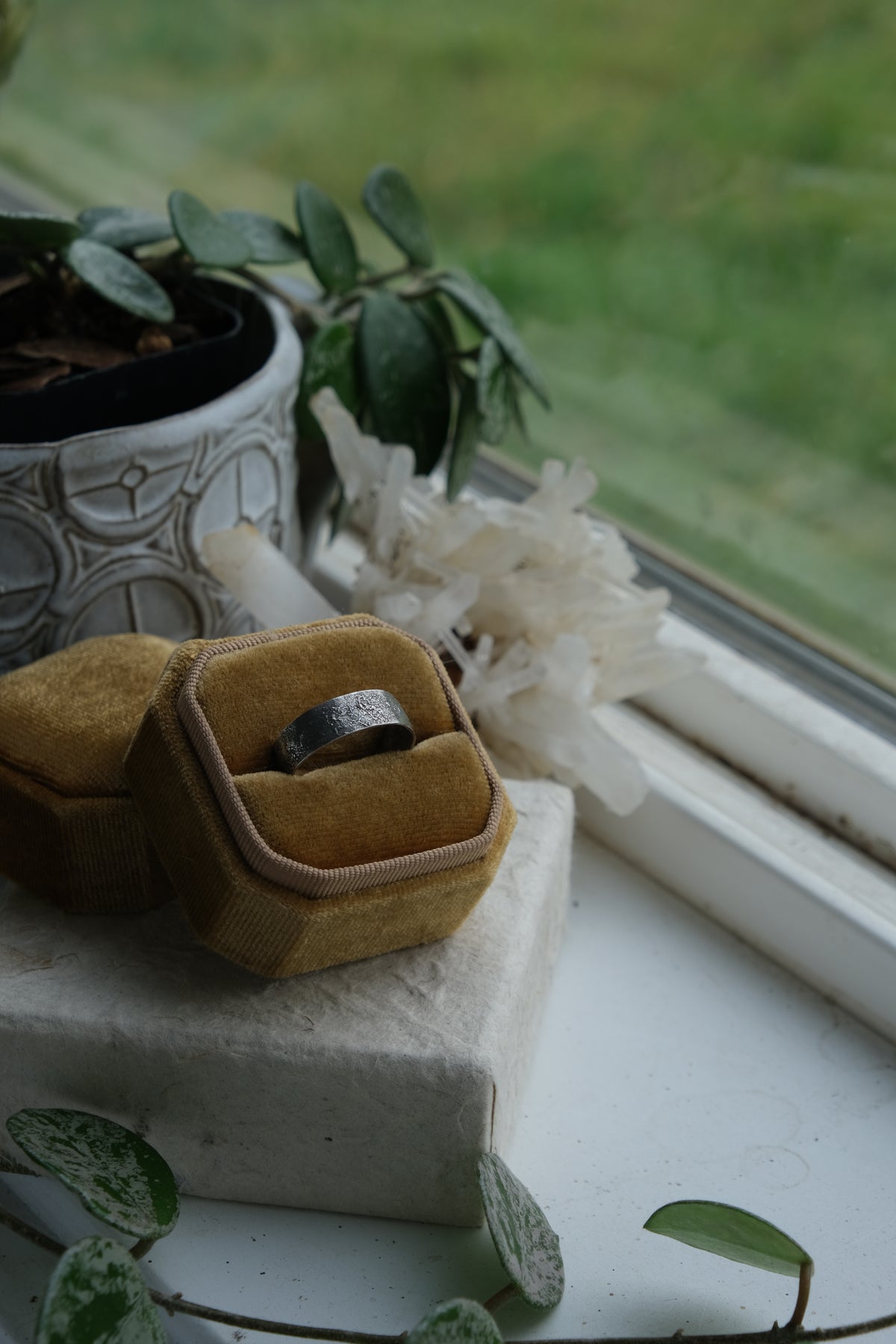 Textured Wide Band Ring Size-8.5