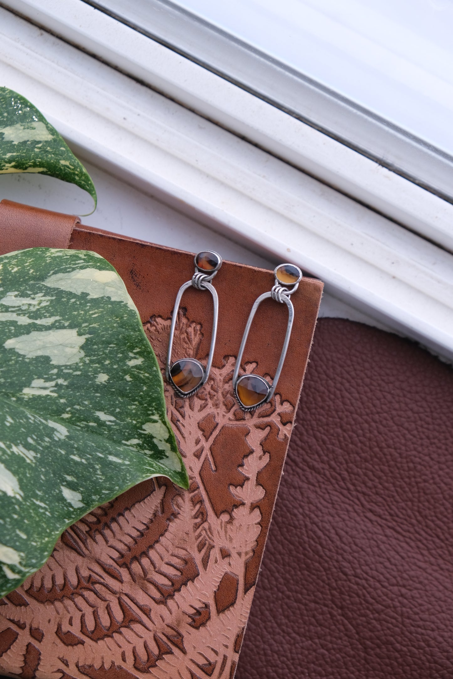 Montana Agate Arched Stud Earrings